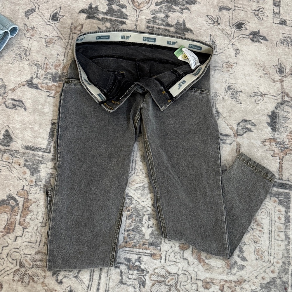 Freddy Women's Skinny Jeans - gray with yellow stitching size small